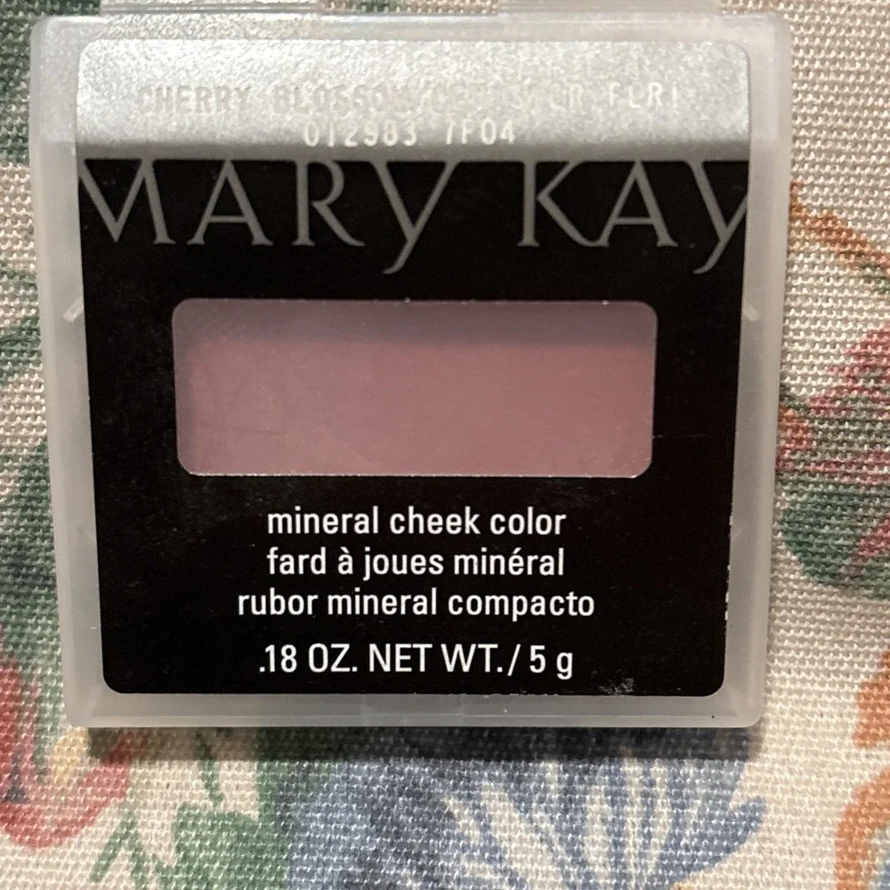 Mary Kay Mineral Cheek Color Cherry Blossom 012983 New Discontinued